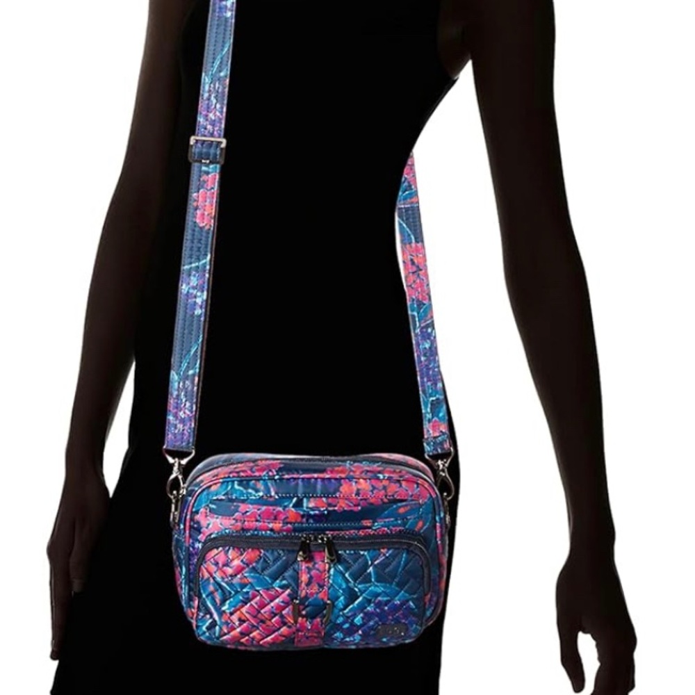 Lug Carousel Crossbody & Splits Wallet Hydrangea Navy - Picture 7 of 16